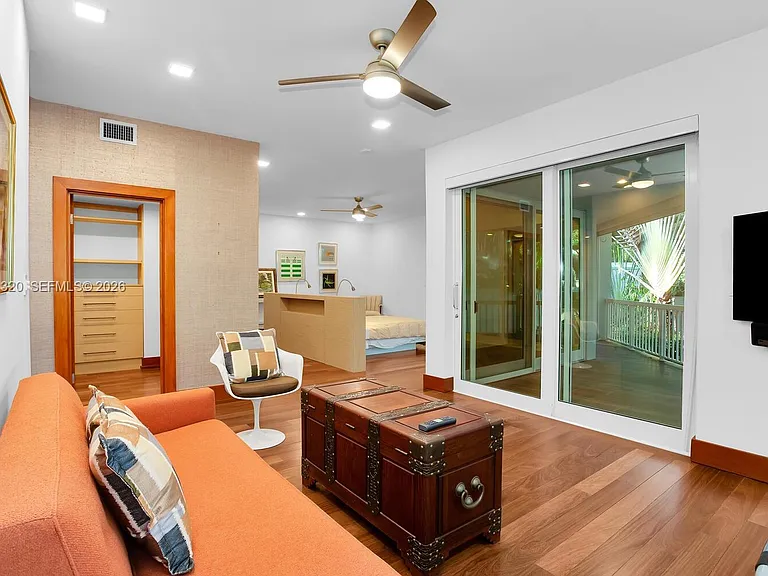 2475 S Bayshore Dr — Photo 18