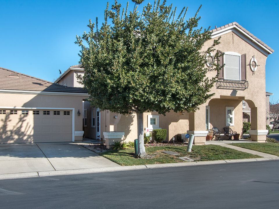 1st image of 299 Caples Dr