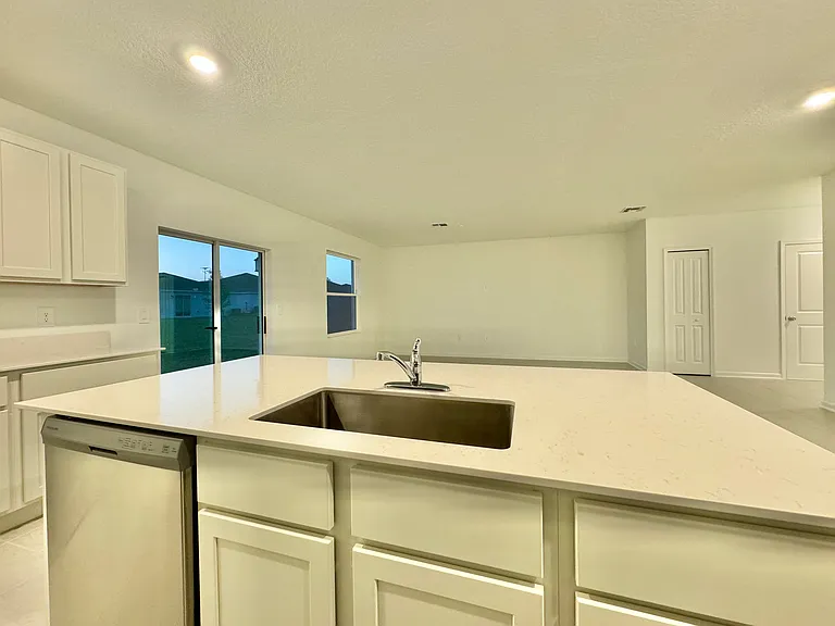 2732 Pioneer Trl — Photo 37