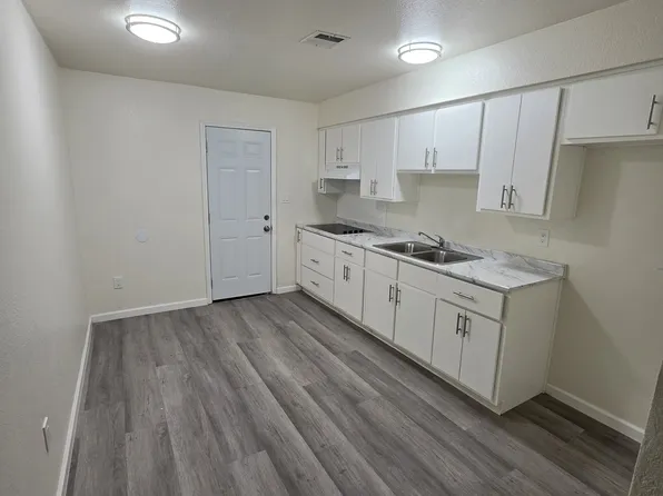 530 Mary Ave #B, Calexico, CA 92231
