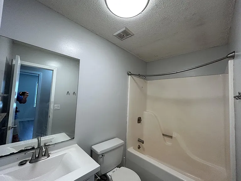 419 Patterson St — Photo 8