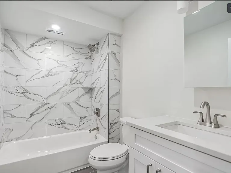 3323 N 16th St #3F — Photo 3