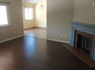 1242 Windsor Pl, Palmdale, CA 93551