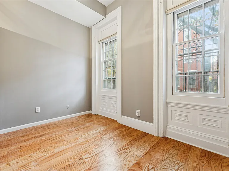 2034 Mount Vernon St #1F — Photo 4