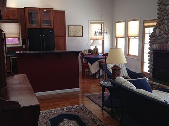 3rd image of 190 Marina View Dr Unit 5