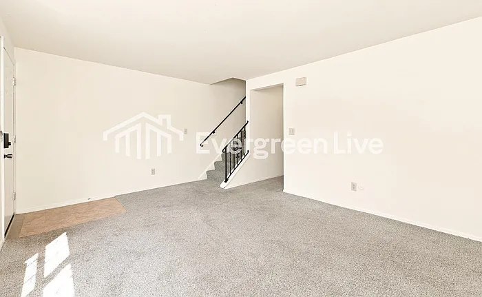 2 bed, 1.5 bath, 1094 sqft, $995 — Photo 4
