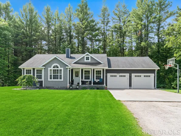 7939 Sweeter Rd, Twin Lake, MI 49457