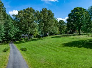 14 Oakwood Ave, Summertown, TN 38483