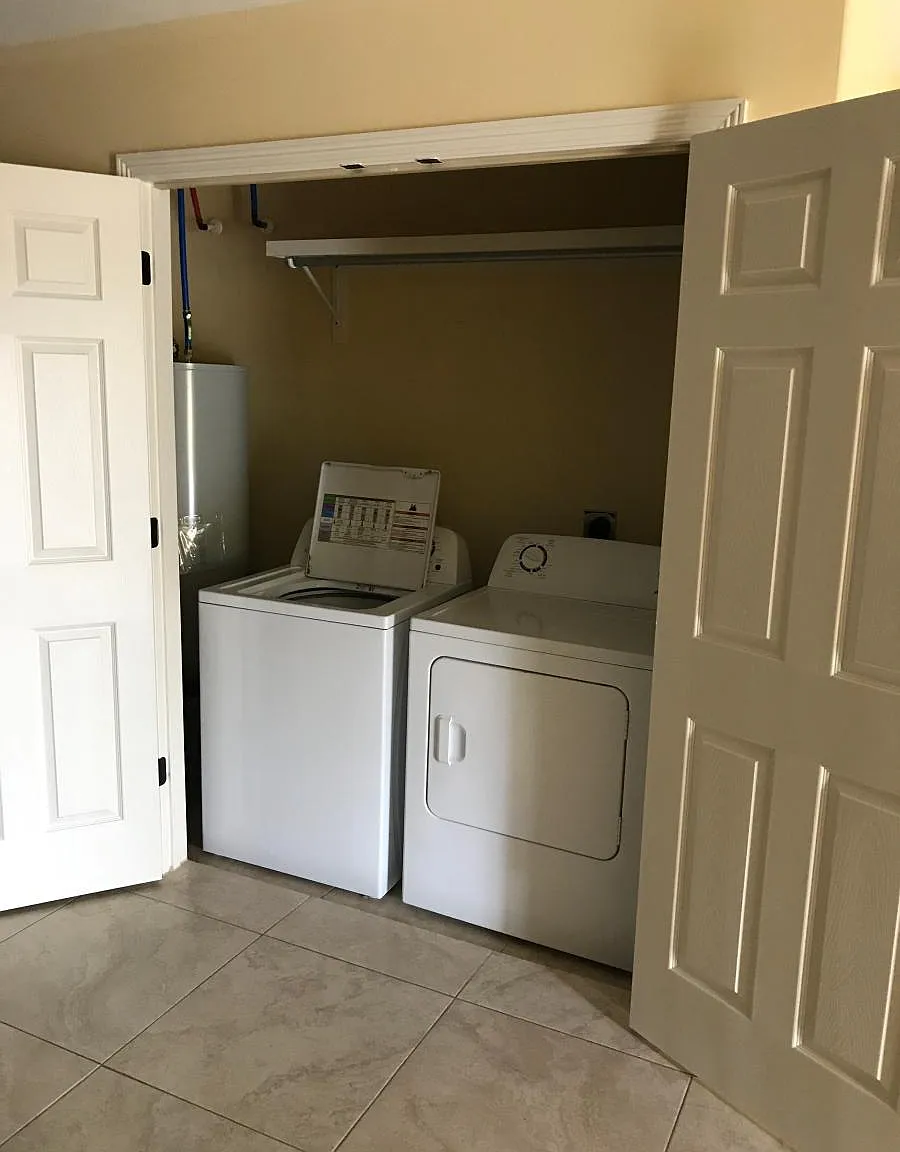 2 bed, 1100 sqft, $995 — Photo 4