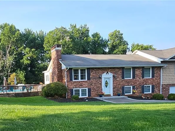 277 Hunter Hills St, North Wilkesboro, NC 28659