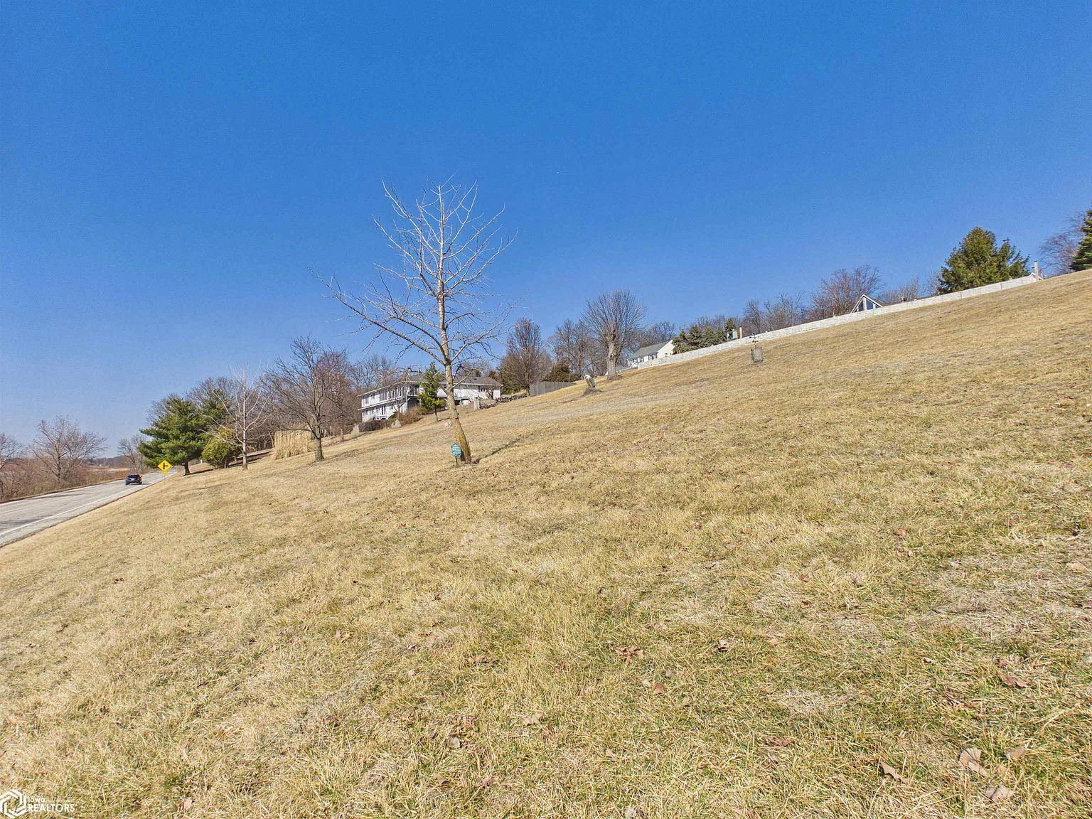 2 Riverview Dr photo 1