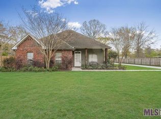 29436 Preston Pointe Dr, Livingston, LA 70754