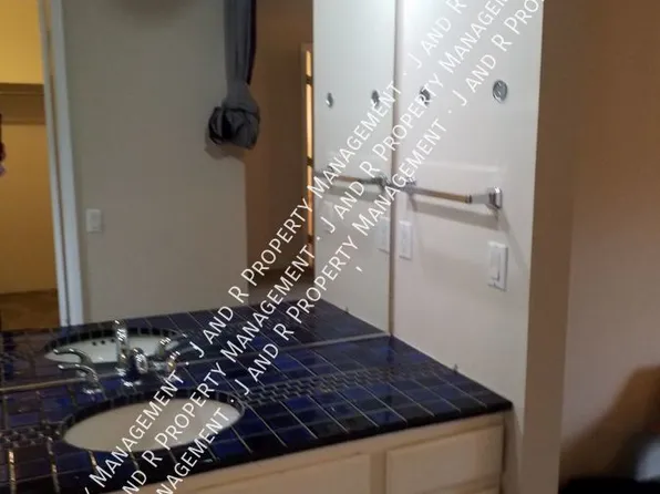 203 Dunbarton Cir, Sacramento, CA 95825