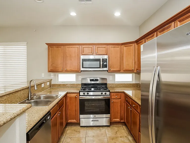 5119 Silent Valley Ave — Photo 8