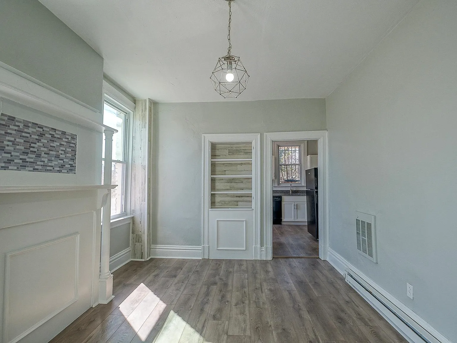 3 bed, 1200 sqft, $1,500 — Photo 4