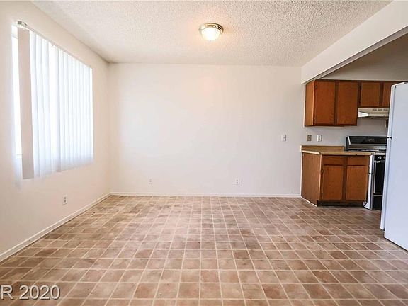5th image of 319 W Atlantic Ave #C