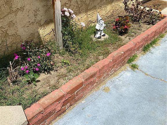 3rd image of 15990 Merrill Ave