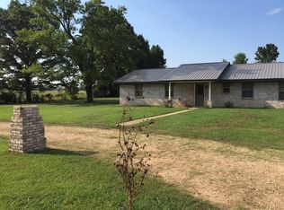 298 J Clark Rd, Lockesburg, AR 71846