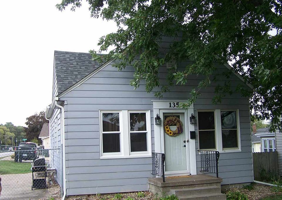 1st image of 135 N Hazelwood Ave