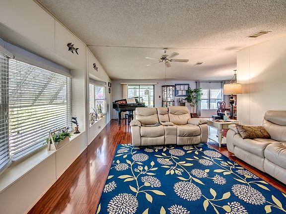 5th image of 19864 Cypress Wood Ct #9-H