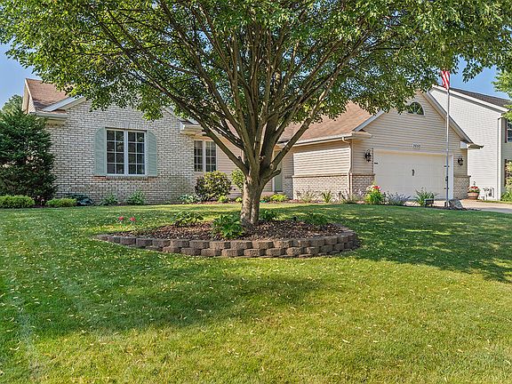 3rd image of 2650 Golfbury Dr SW