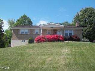 24396 Briscoe Dr, Bristol, VA 24202
