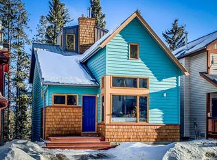 852 SW Lawrence Grassi Rdg, Canmore, AB T1W 2Y6