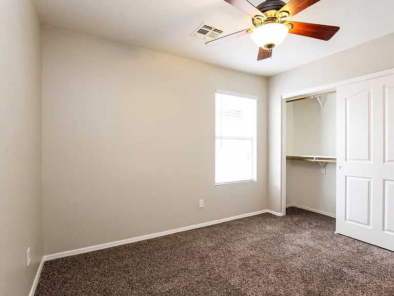 9166 W Melinda Ln — Photo 12