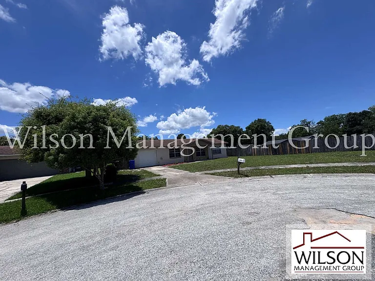 321 Northern Durango Ave — Photo 2