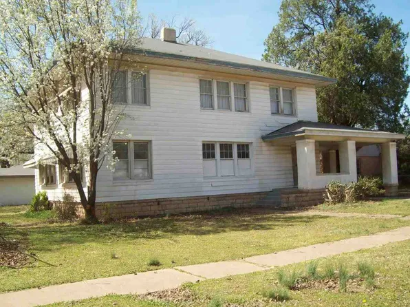 344 S Palm St, Ponca City, OK 74601