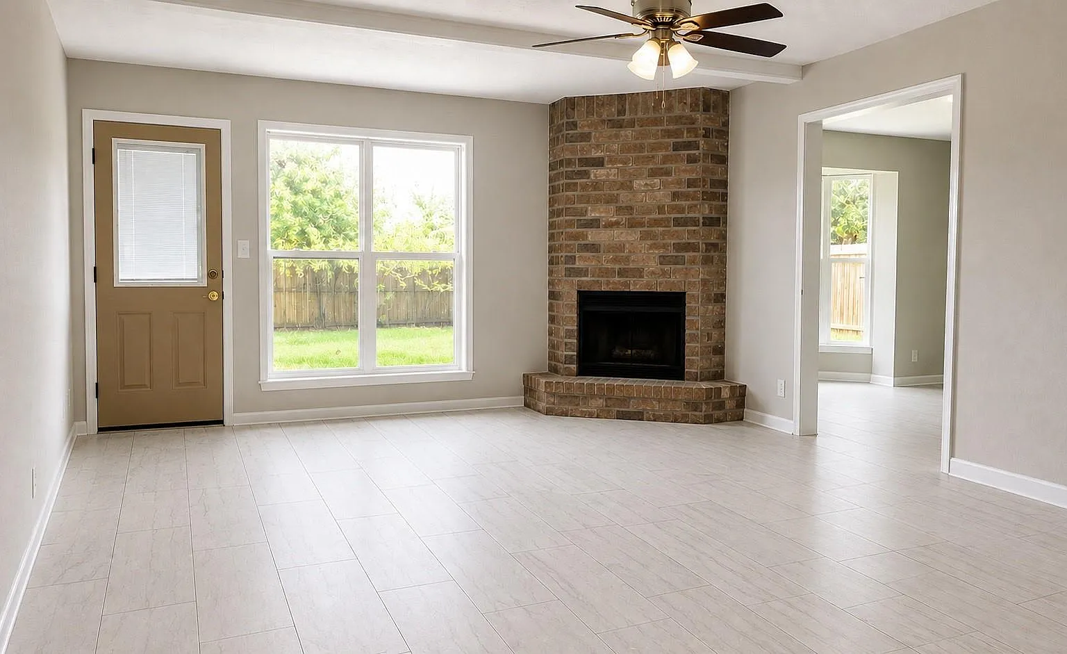 3 bed, 2.0 bath, 1556 sqft, $2,250 — Photo 2