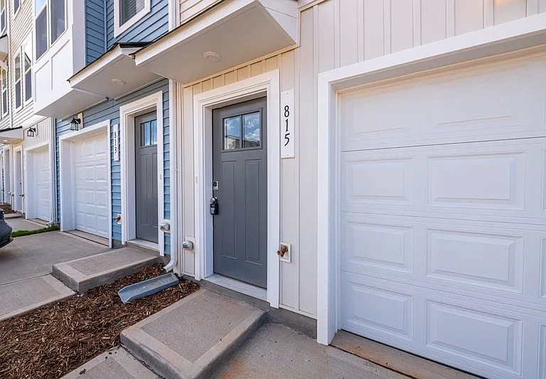 815 Freston Rd — Photo 2