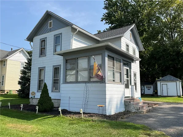 12 North St, Churchville, NY 14428