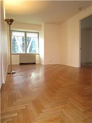 Rented by Sumitomo Real Estate Sales | media 27