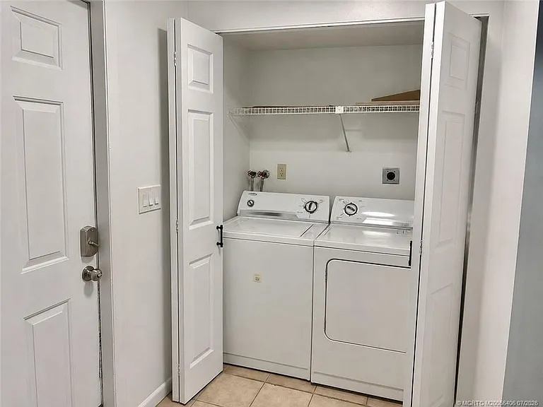 615 Oleander St #201 — Photo 15