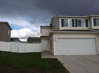 913 Rampart Dr, Rock Springs, WY 82901