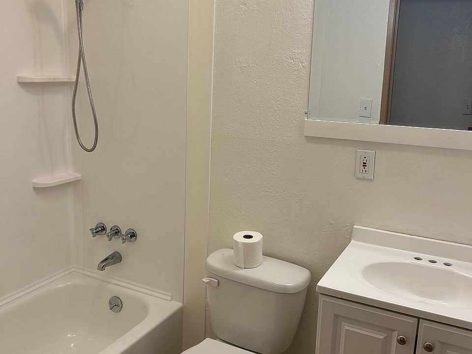 1st image of 10112 13th Avenue Ct E