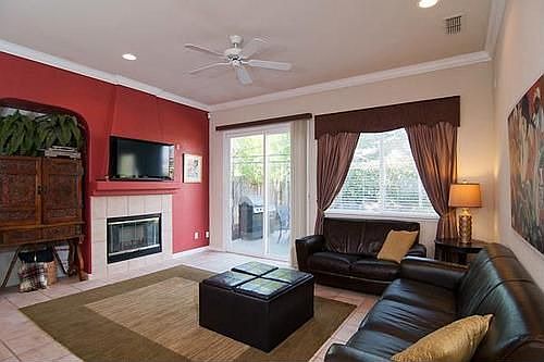 4th image of 8049 Bauser Ave