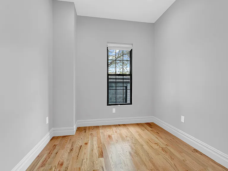 212 Highland Pl #1 — Photo 6