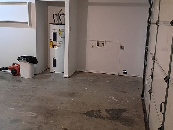 2nd image of 202 Prairie View Ln