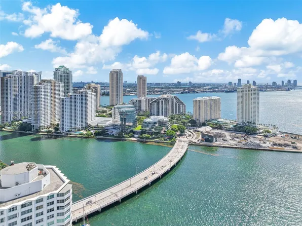 950 Brickell Bay Dr APT 4204, Miami, FL 33131