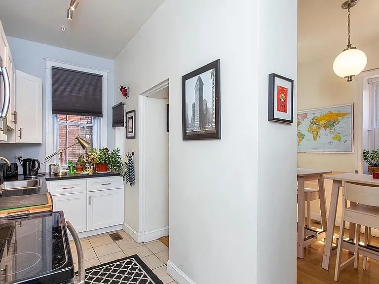 922 S 49th St #2 — Photo 4