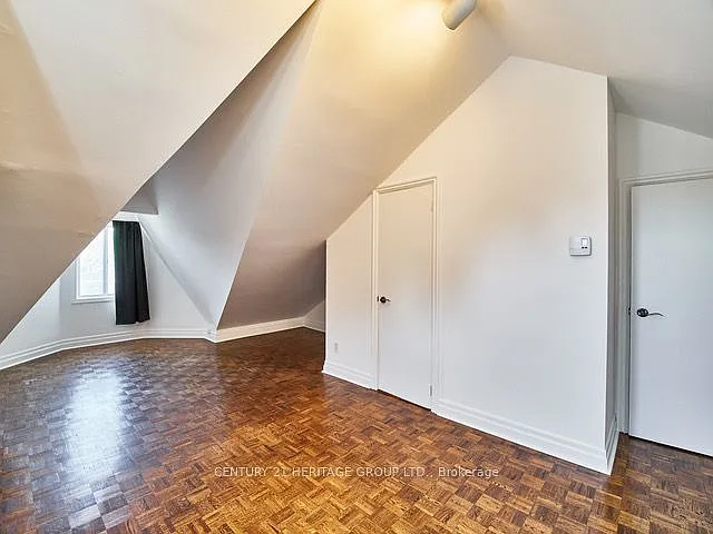 1007 Bathurst St #3 — Photo 20