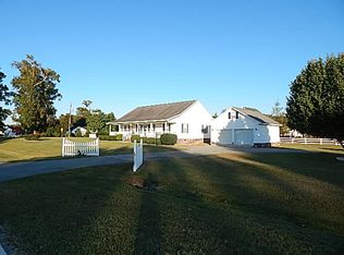 151 Rocks Pond Rd, Eutawville, SC 29048