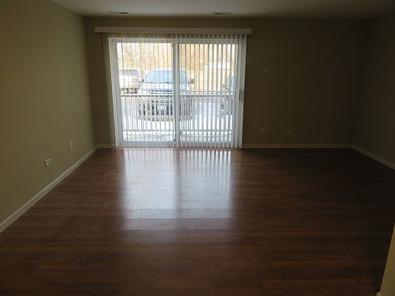 5th image of 5858 W 87th St APT 1B