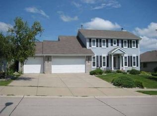 17118 Patterson Dr, Omaha, NE 68135