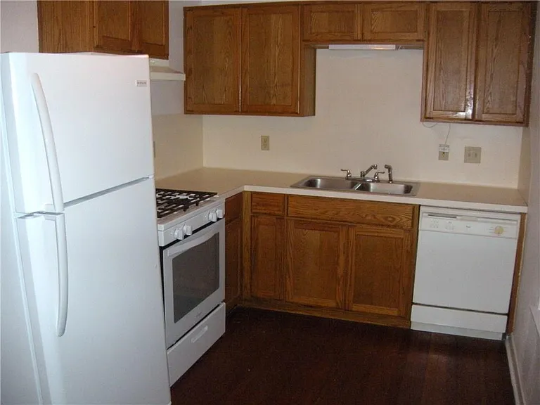 1607 Palma Plz #B — Photo 14