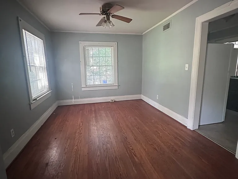 212 Barclay Rd #A — Photo 2