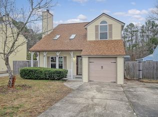 8142 Honeysuckle Lake Dr, North Charleston, SC 29420