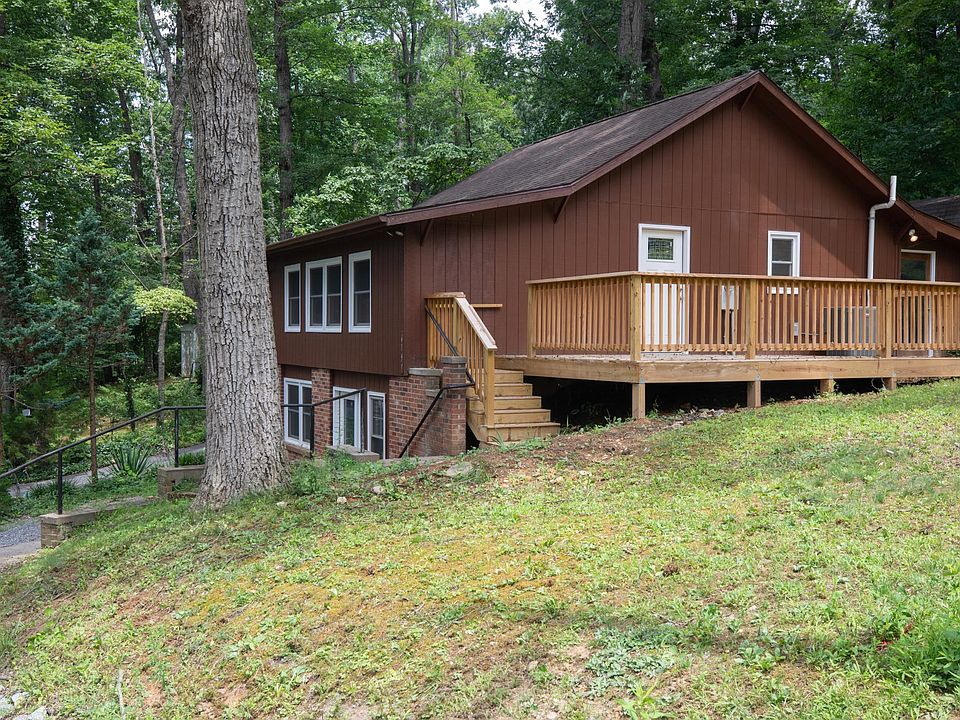 1st image of 4157 Woodland Dr